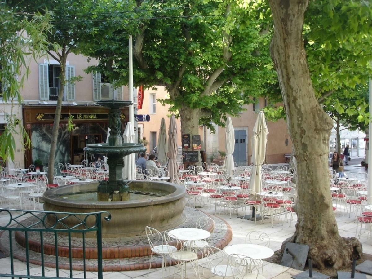 Au Coeur De La Ville Bandol Exterior foto